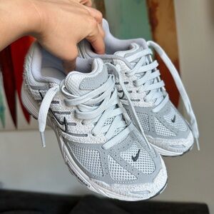 Nike Air Pegasus 2005 sz 6.5 women NEW